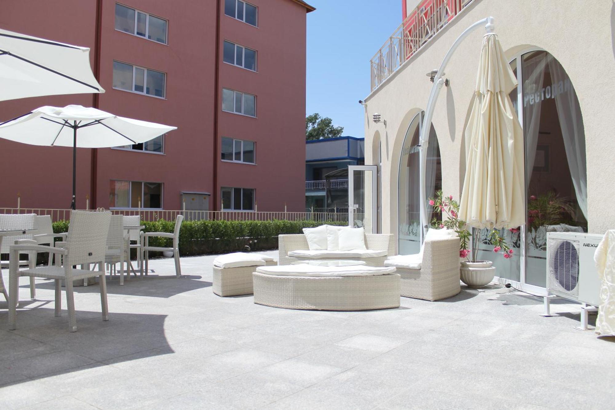 Rose Garden Omax Apartments Sunny Beach Ngoại thất bức ảnh