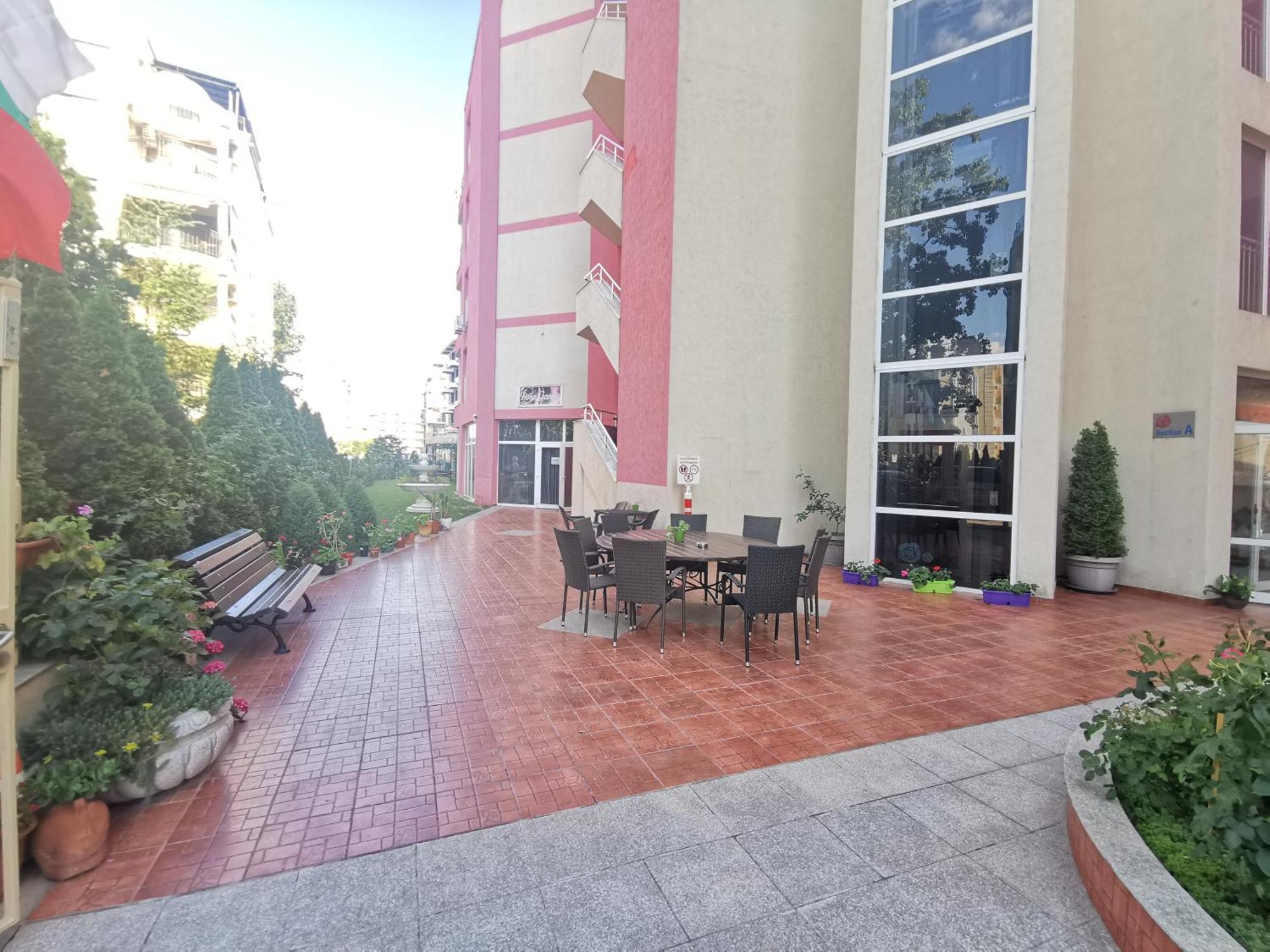 Rose Garden Omax Apartments Sunny Beach Ngoại thất bức ảnh