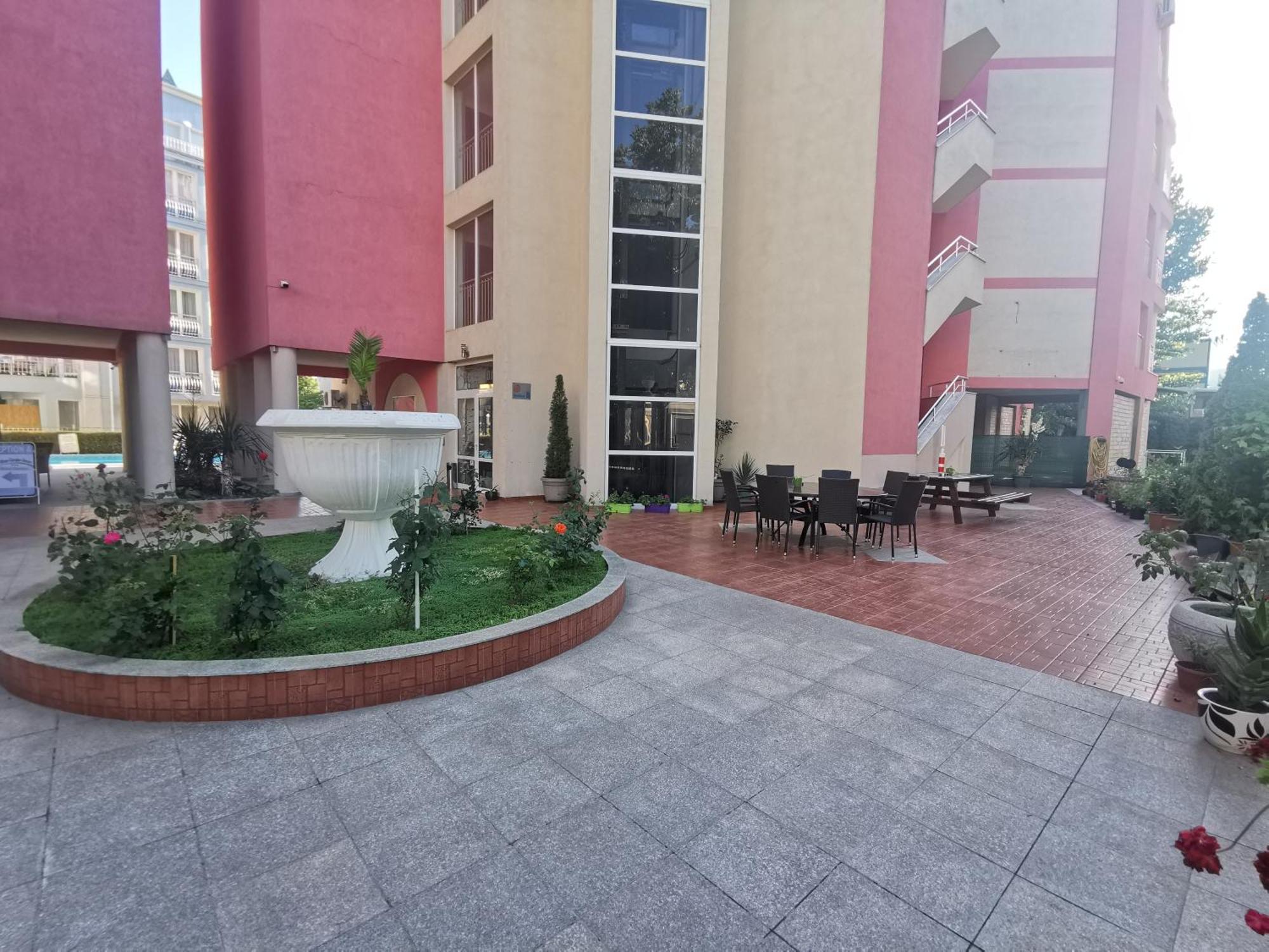 Rose Garden Omax Apartments Sunny Beach Ngoại thất bức ảnh