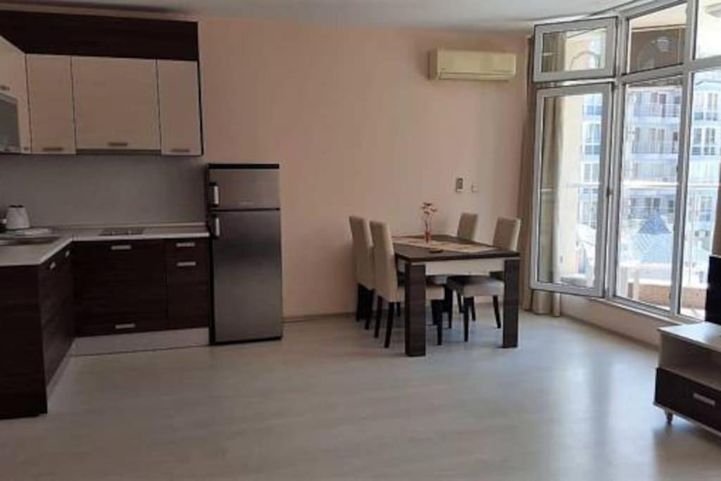 Rose Garden Omax Apartments Sunny Beach Ngoại thất bức ảnh
