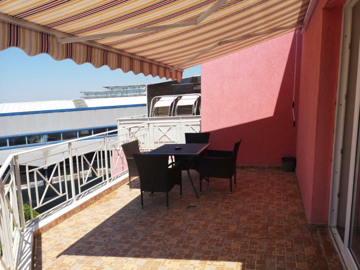 Rose Garden Omax Apartments Sunny Beach Ngoại thất bức ảnh